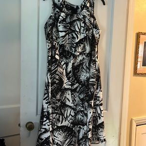 Elegant Black and White Leaf Print Dress